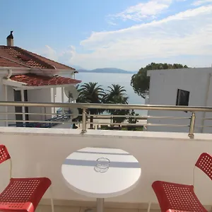 3* Πανσιόν Elena
