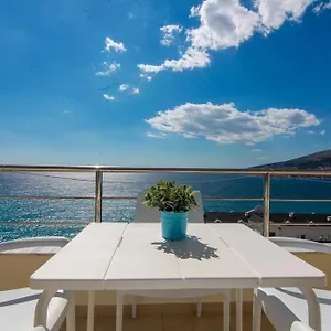 Apartment Blue Sea, Sarandë